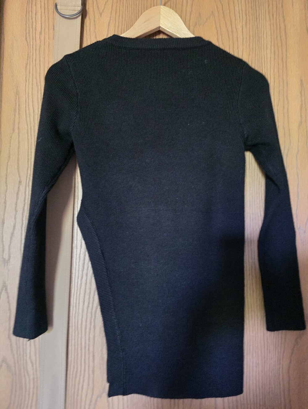 ASTR One Side Deep Slit Crew Neck Ribbed Sweater Best For A Size S - Picture 2 of 3